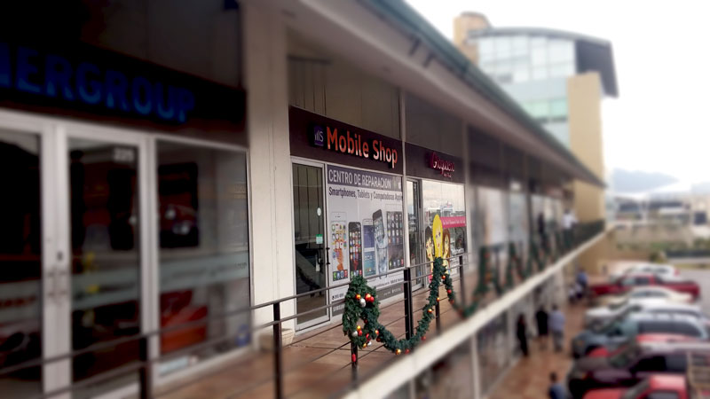 A & C Electronics en Plaza La Rioja, Monterrey